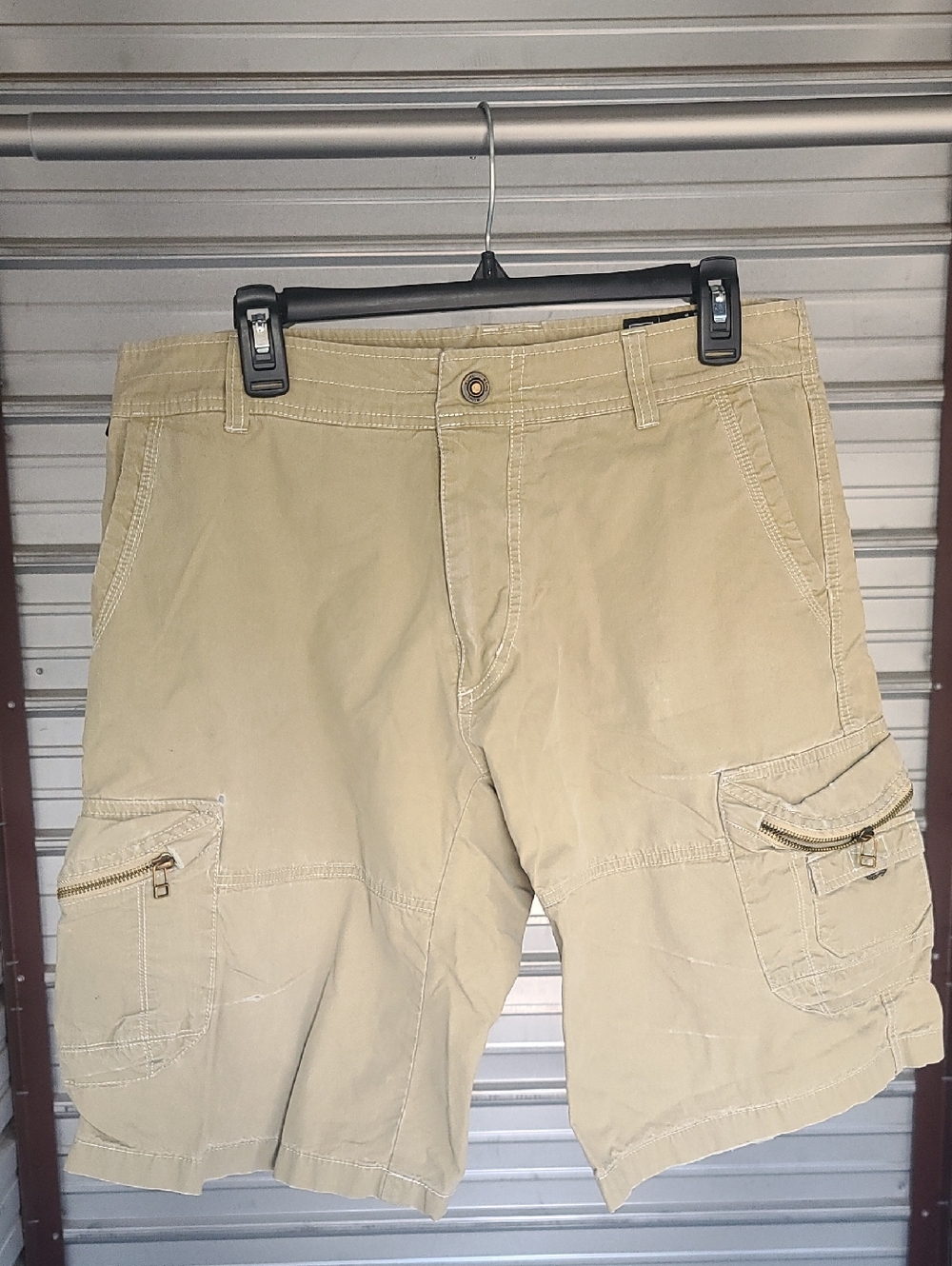Kuhl Men's Tan Cargo Shorts with Zip Pockets